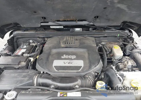 2014 Jeep Wrangler Unlimited Sahara z USA, uszkodzony, nr VIN 1C4HJWEGXEL237495